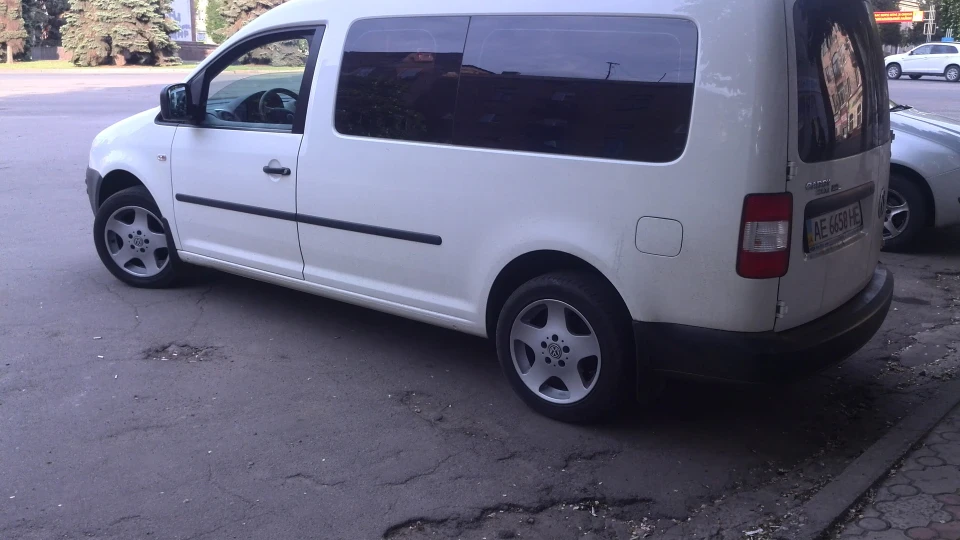 Volkswagen Caddy 1.9 TDI Maxi 2