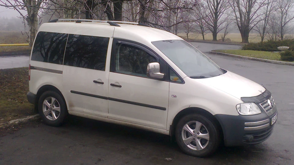 Volkswagen Caddy 1.9 турбо дизель 2