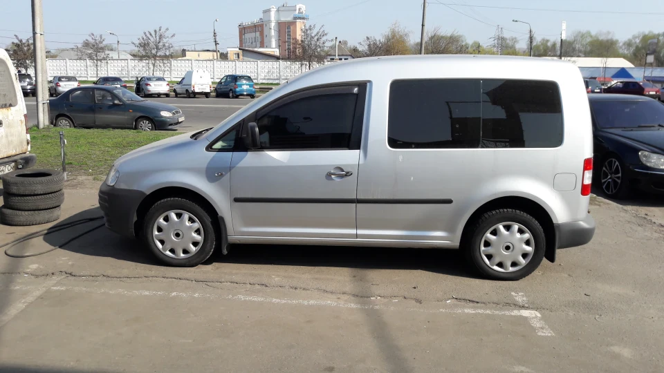 Volkswagen Caddy 1.9 Турбо дизель 2
