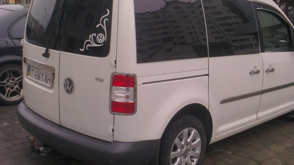 Volkswagen Caddy 1.9 турбо помічник 2