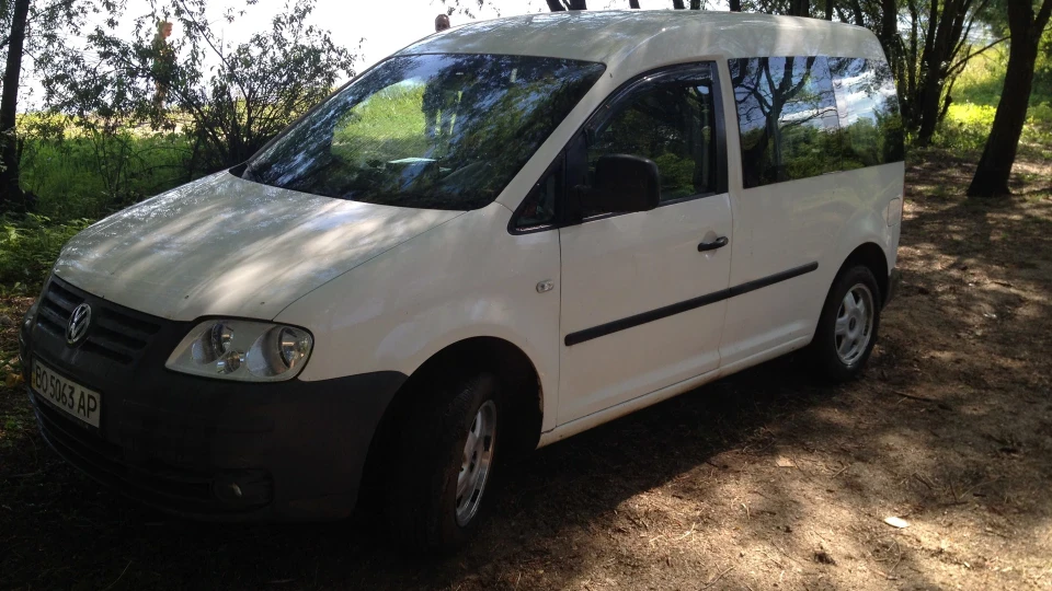 Volkswagen Caddy 1.9 турбо 4
