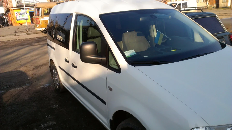 Volkswagen Caddy 1.9 турбо 2