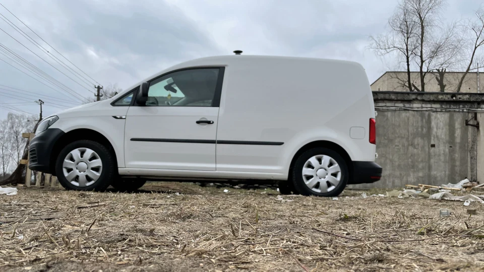 Volkswagen Caddy 2.0 150л автомат 2
