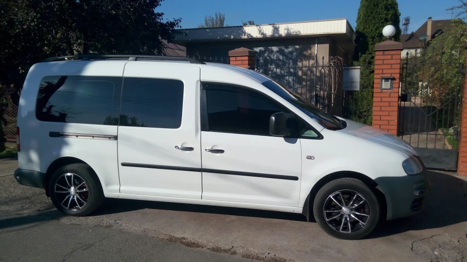 Volkswagen Caddy 2.0 TDI 140л.с. 2