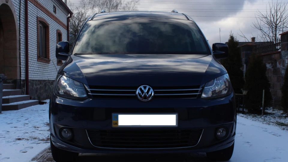 Volkswagen Caddy 2.0 турбо MAXI