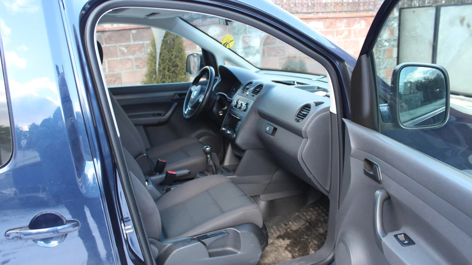 Volkswagen Caddy 2.0 турбо MAXI 3