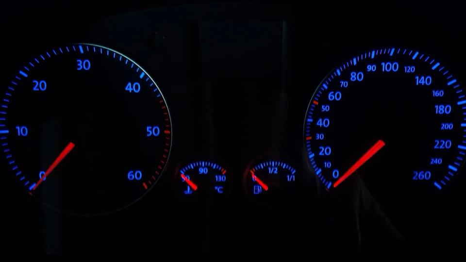 Volkswagen Caddy '2.0 ТУРБО' 2