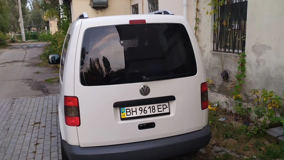 Volkswagen Caddy Білий Кінь 2