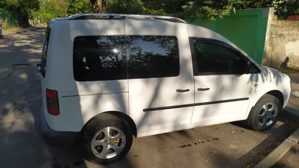 Volkswagen Caddy Білий Кінь 3