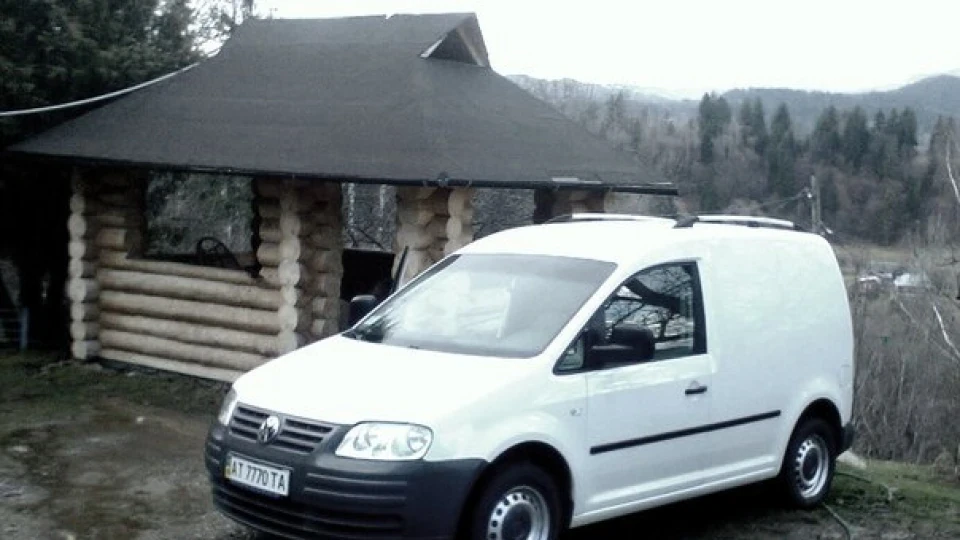 Volkswagen Caddy Білий лебідь 2