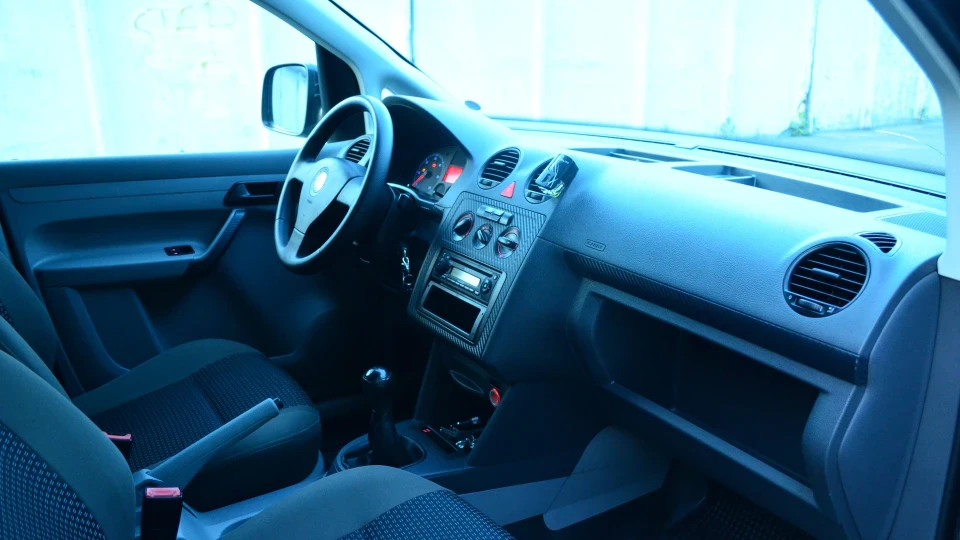 Volkswagen Caddy Black Grizzly 1,9 TDI 2