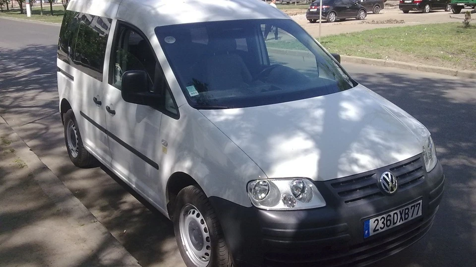 Volkswagen Caddy das auto 4