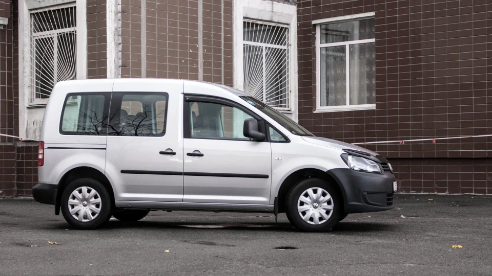 Volkswagen Caddy Lak 3