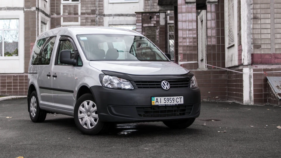 Volkswagen Caddy Lak 4