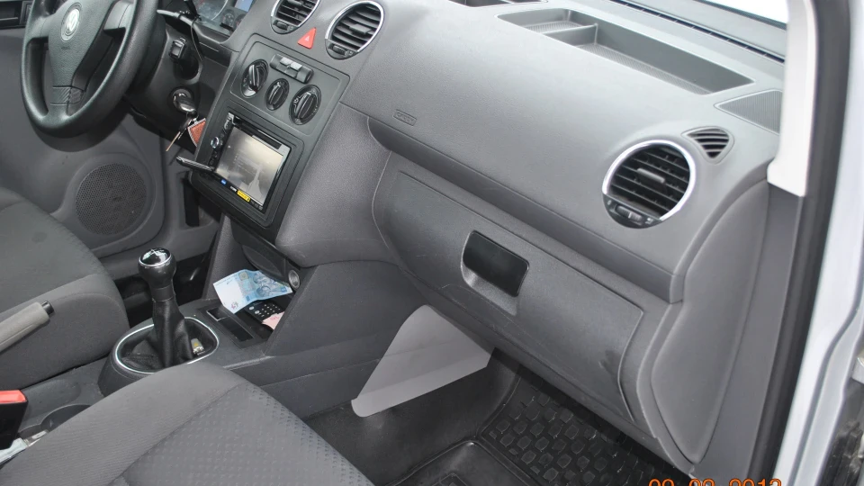 Volkswagen Caddy металік 1,9 bls 3