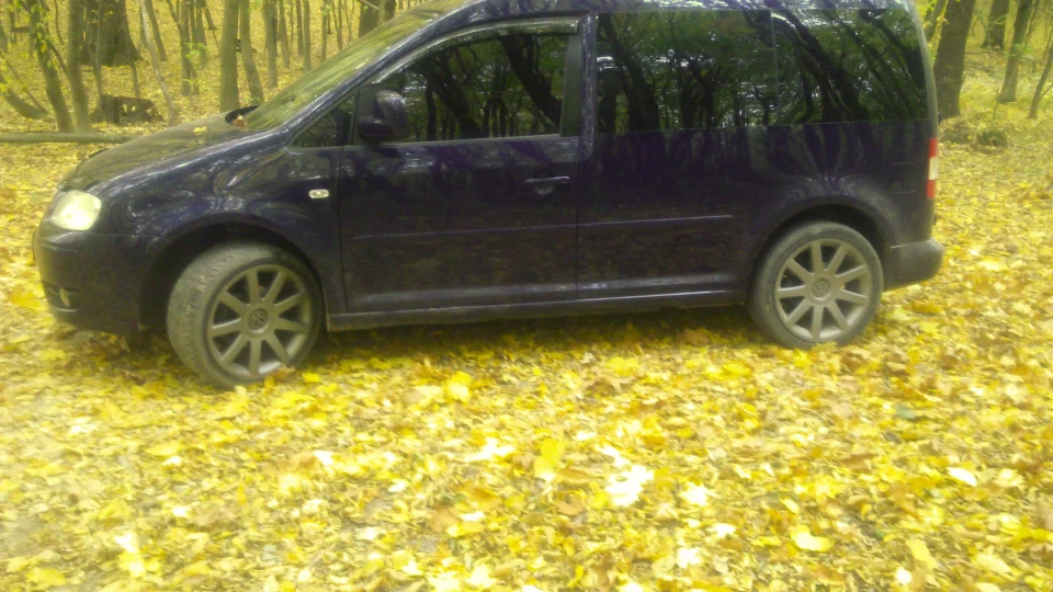Volkswagen Caddy металік 3