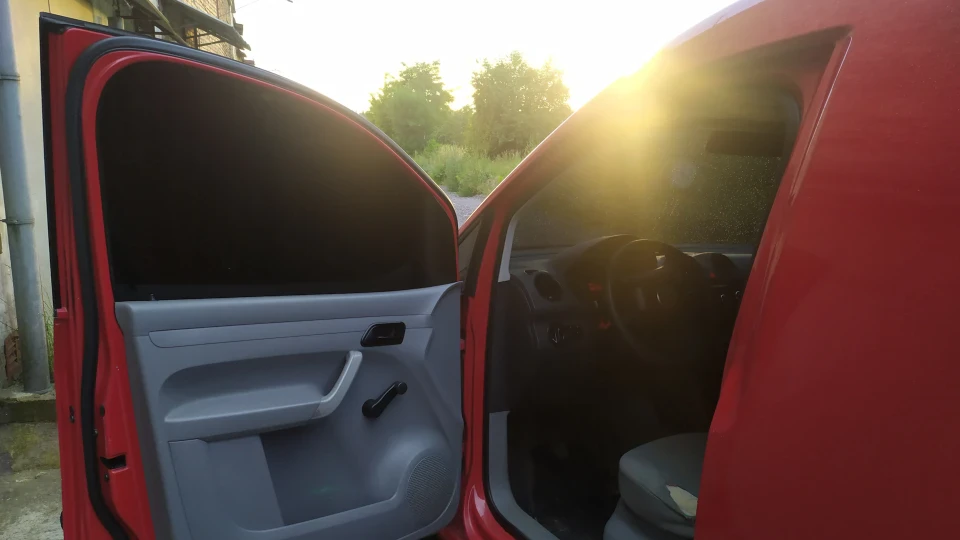 Volkswagen Caddy Mr. RED 4