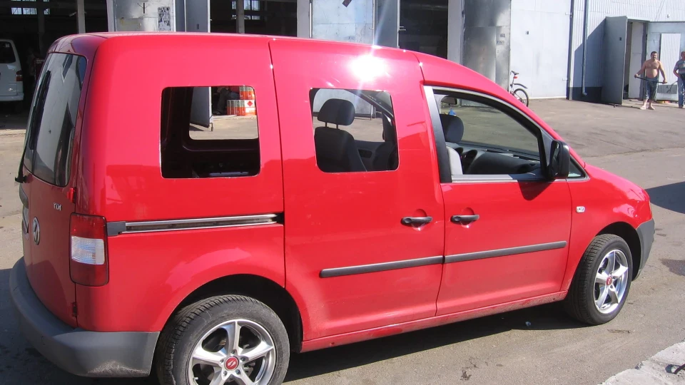 Volkswagen Caddy Пасажир 2