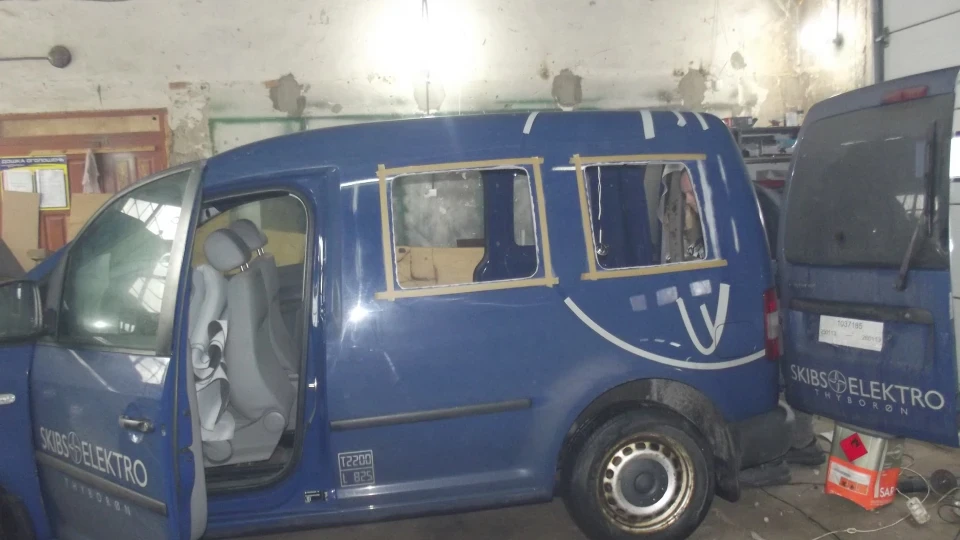 Volkswagen Caddy процес перетворення 3