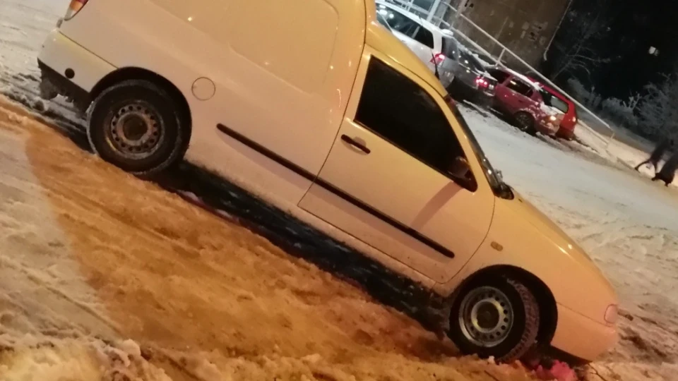 Volkswagen Caddy Равлик.. 4