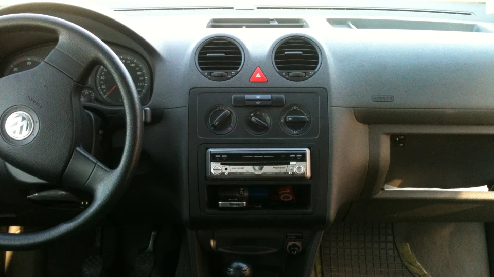 Volkswagen Caddy White Diesel 3