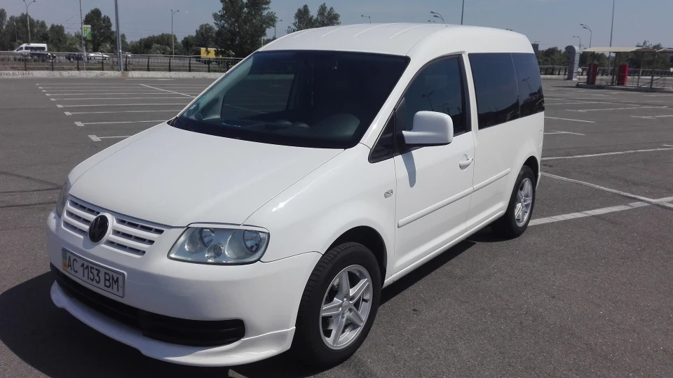 Volkswagen Caddy White Flash 2