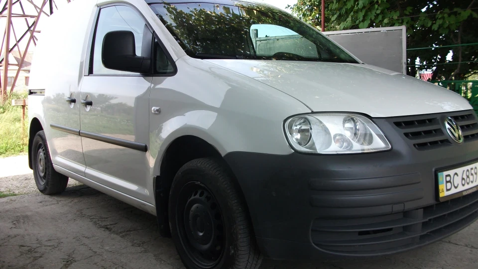 Volkswagen Caddy WHITE