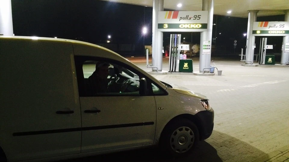 Volkswagen Caddy WHITECAR 2