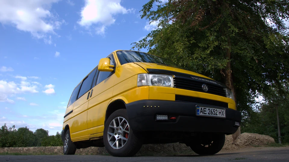 Volkswagen Caravelle 2
