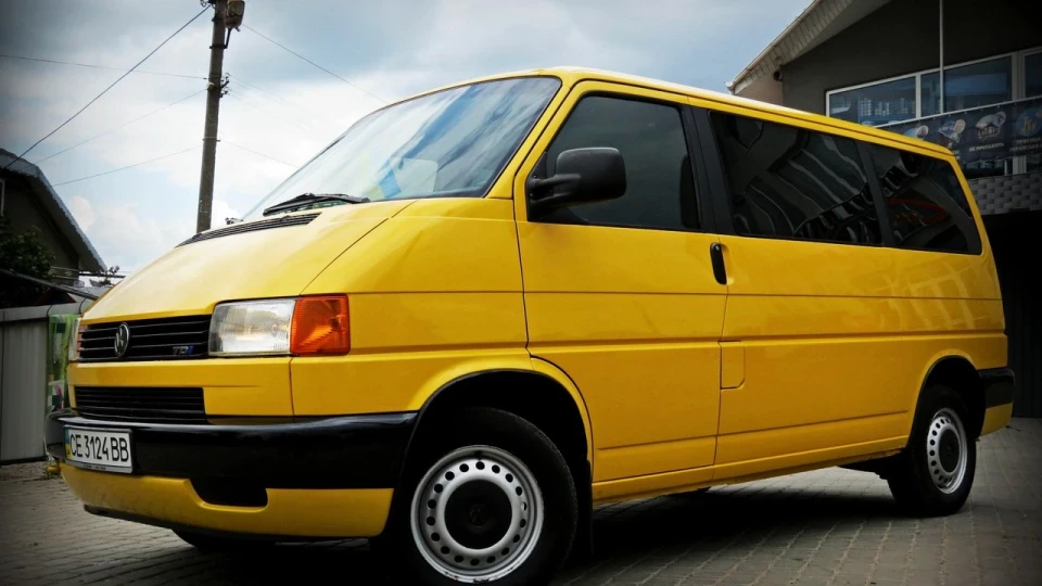 Volkswagen Caravelle 2