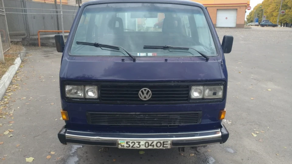 Volkswagen Caravelle 2