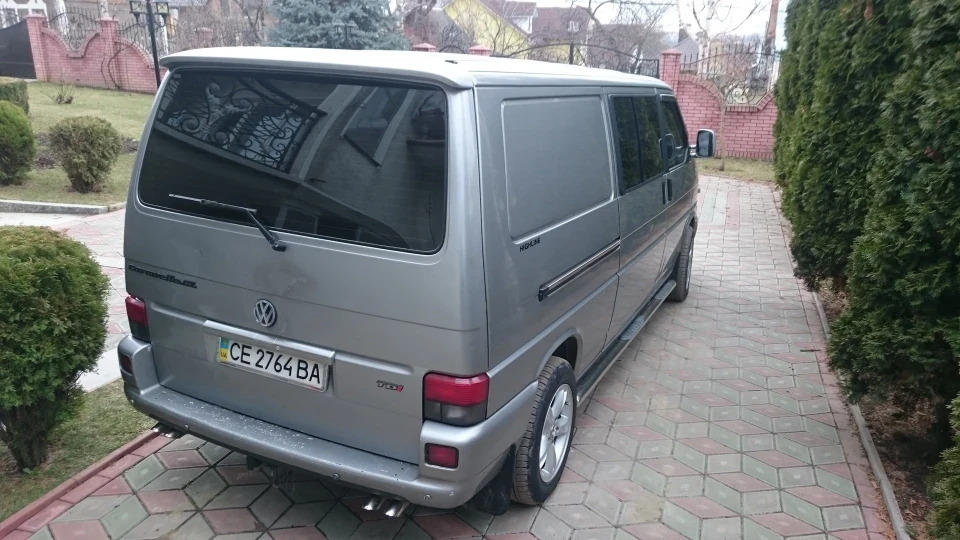 Volkswagen Caravelle 4