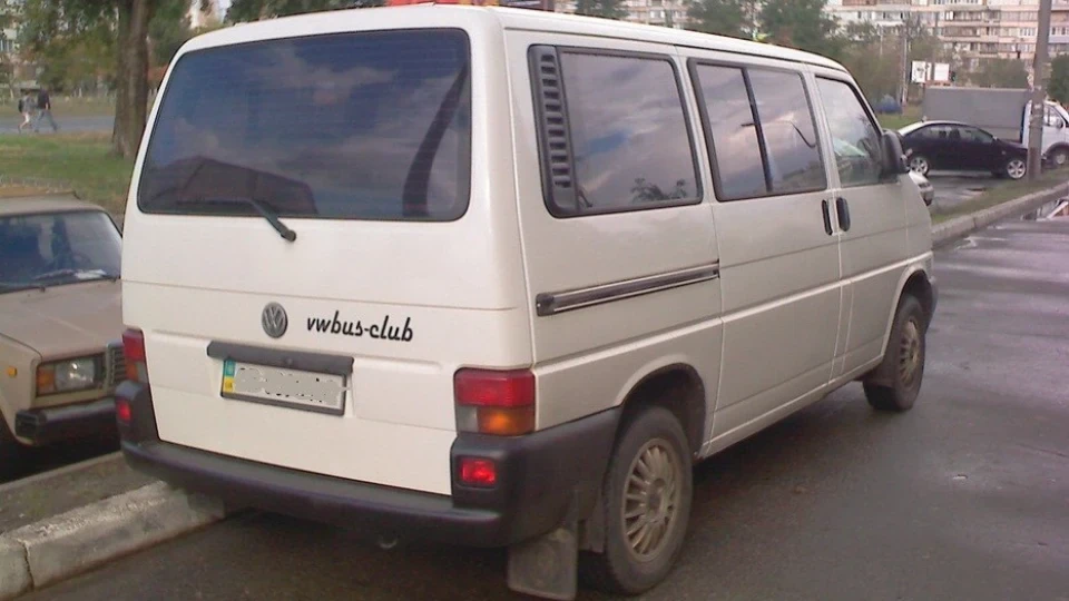 Volkswagen Caravelle 2.4 AAB 2