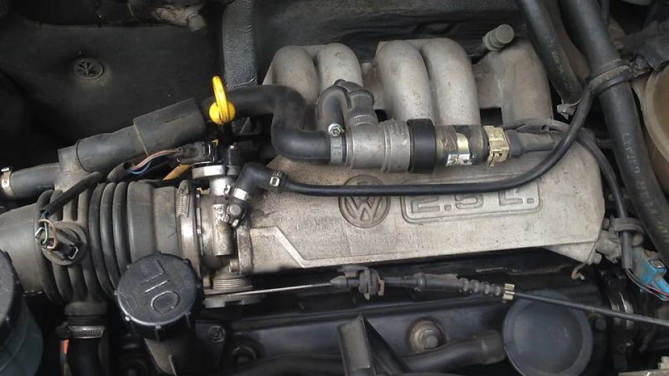 Volkswagen Caravelle 2.5 AAF бензин 4
