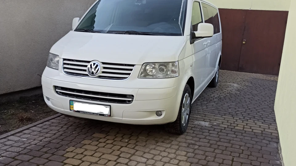 Volkswagen Caravelle 2.5 AXE 4 motion
