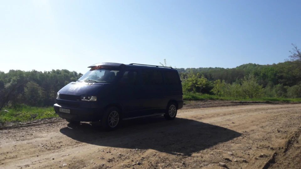 Volkswagen Caravelle 2.5 тд 3