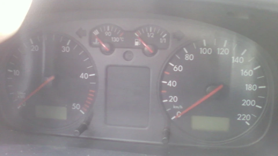 Volkswagen Caravelle 2.5 TDI 2