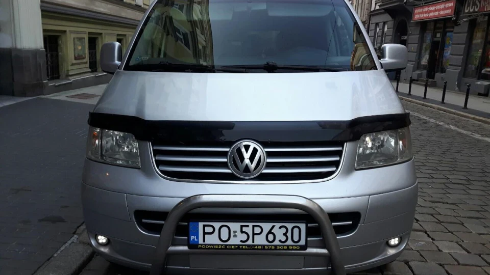 Volkswagen Caravelle 2.5 TDI 2
