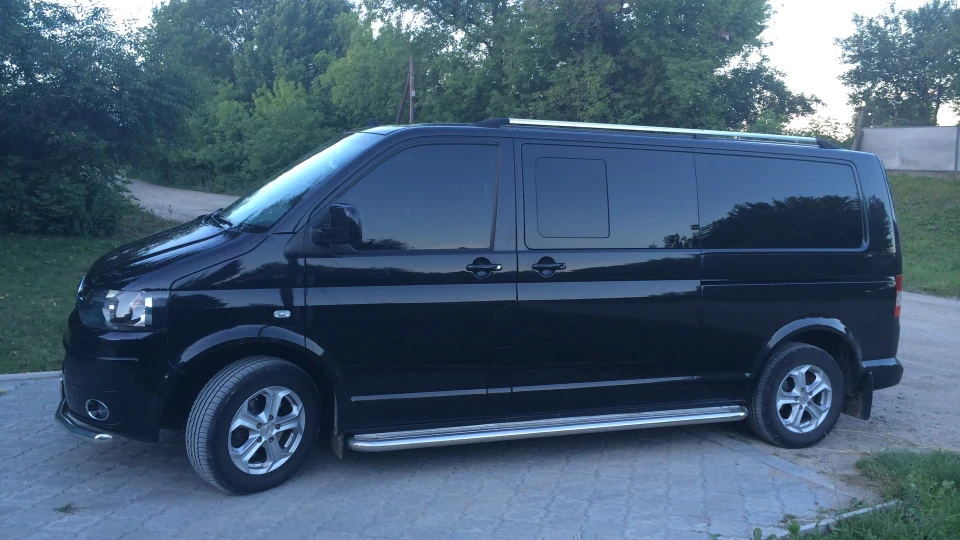 Volkswagen Caravelle 2.5 турбо 128 квт