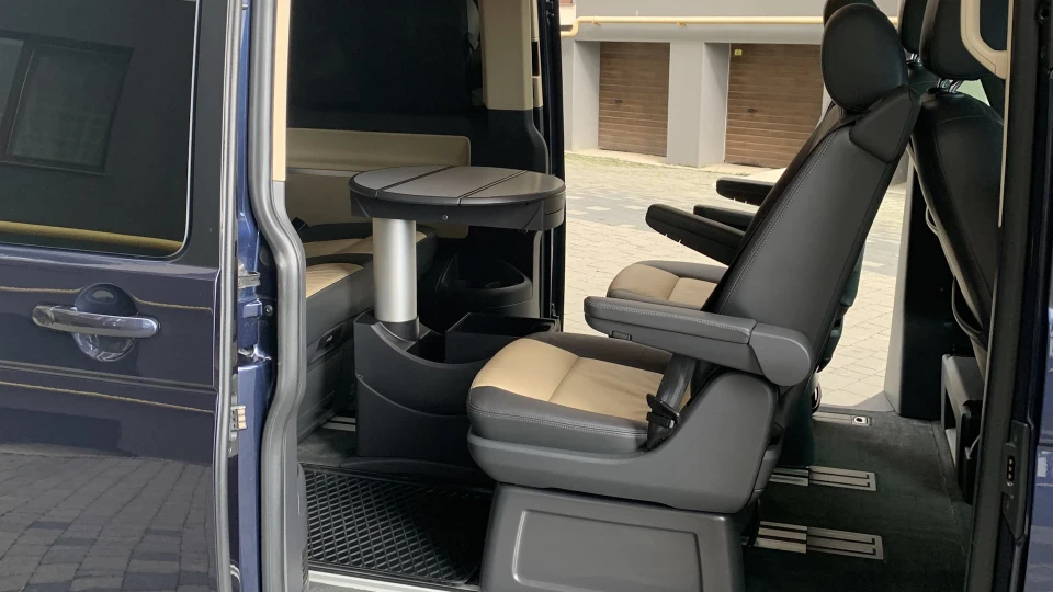 Volkswagen Caravelle EDITION MULTIVAN 4