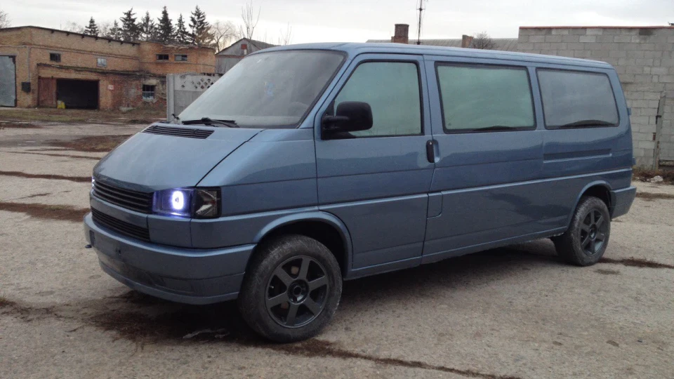 Volkswagen Caravelle Long 2