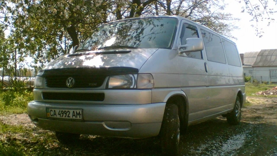 Volkswagen Caravelle Silver Bullet 3