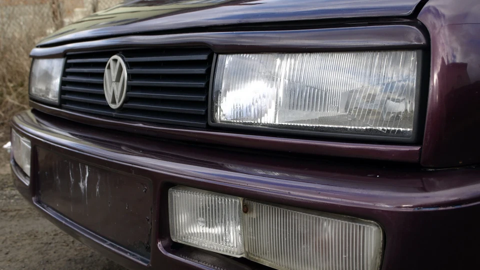 Volkswagen Corrado Violet