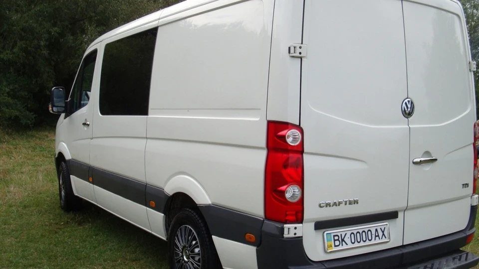 Volkswagen Crafter 2.5 TDI (80 кВт/109л.с) 3
