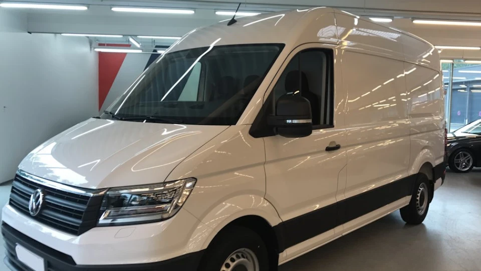 Volkswagen Crafter білий 2.0 2