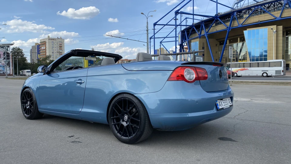 Volkswagen Eos 4