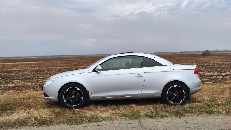 Volkswagen Eos 2