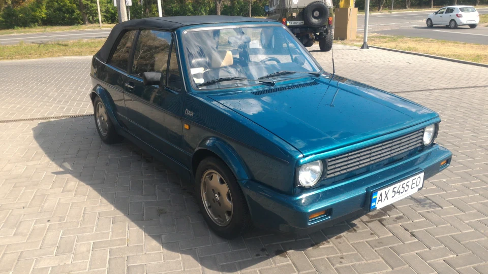 Volkswagen Golf Cabriolet 2