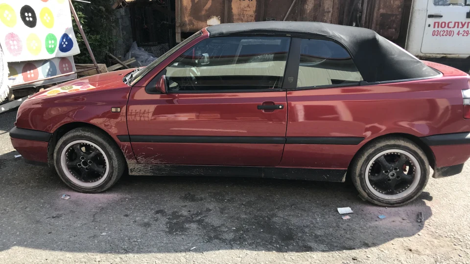 Volkswagen Golf Cabriolet 3