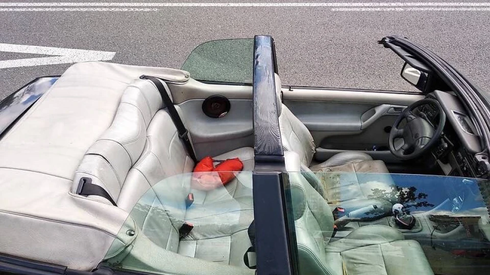 Volkswagen Golf Cabriolet Безголовий чорник